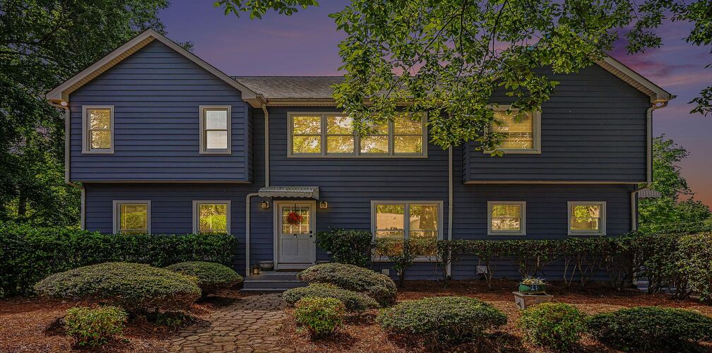 6620 Amos Smith Rd, Charlotte, NC 28214
